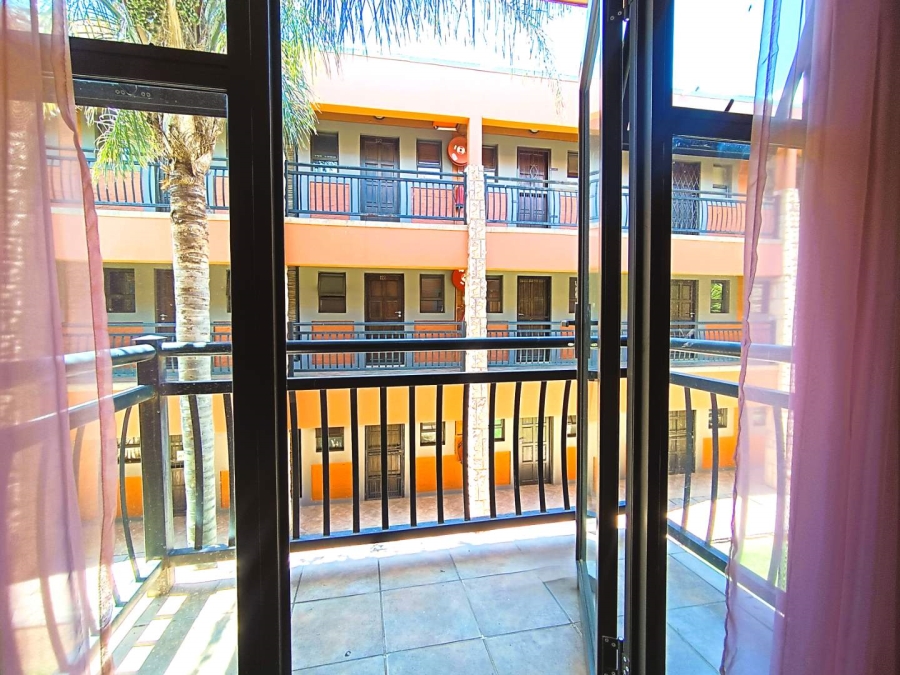 1 Bedroom Property for Sale in Langenhovenpark Free State